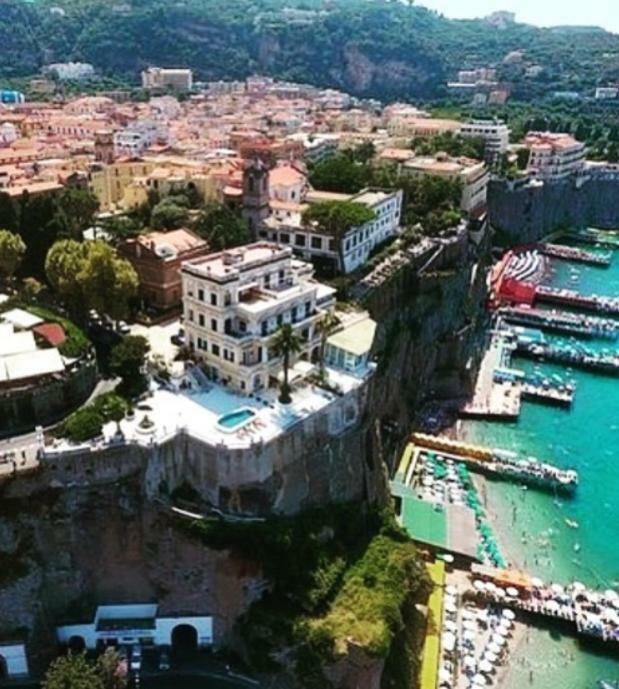 Villa La Terrazza Suites Sorrento Exterior foto